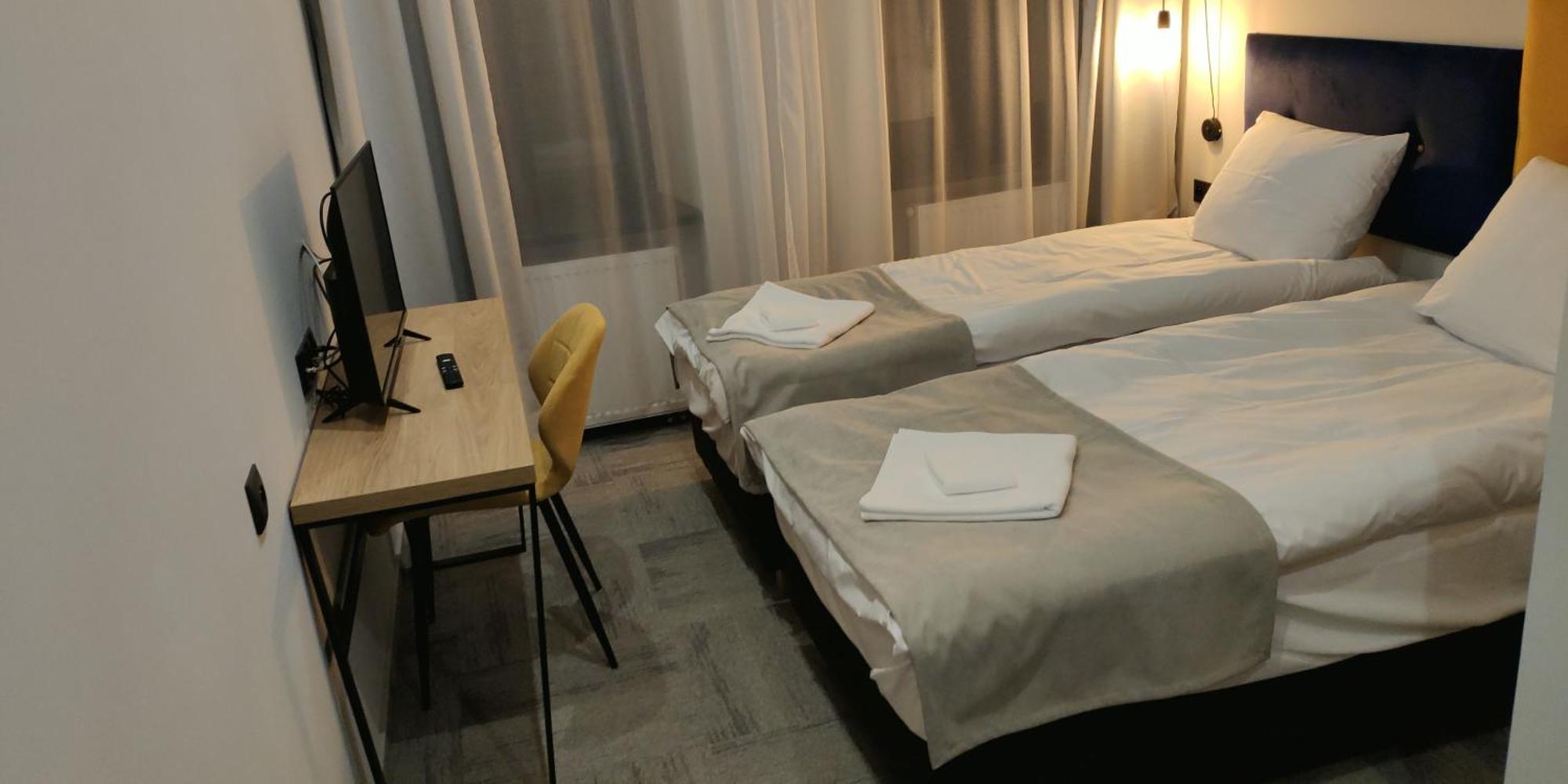 H33 Apartamenty 比托姆 外观 照片