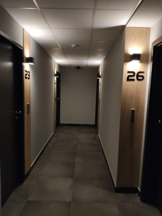 H33 Apartamenty 比托姆 外观 照片