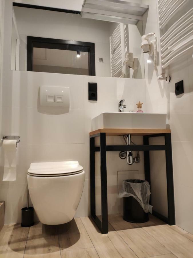 H33 Apartamenty 比托姆 外观 照片