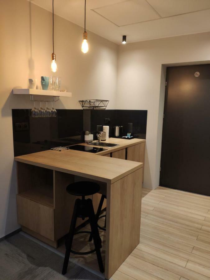 H33 Apartamenty 比托姆 外观 照片
