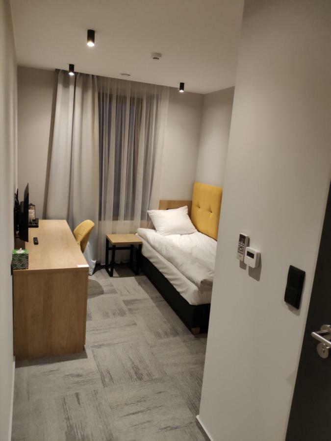 H33 Apartamenty 比托姆 外观 照片